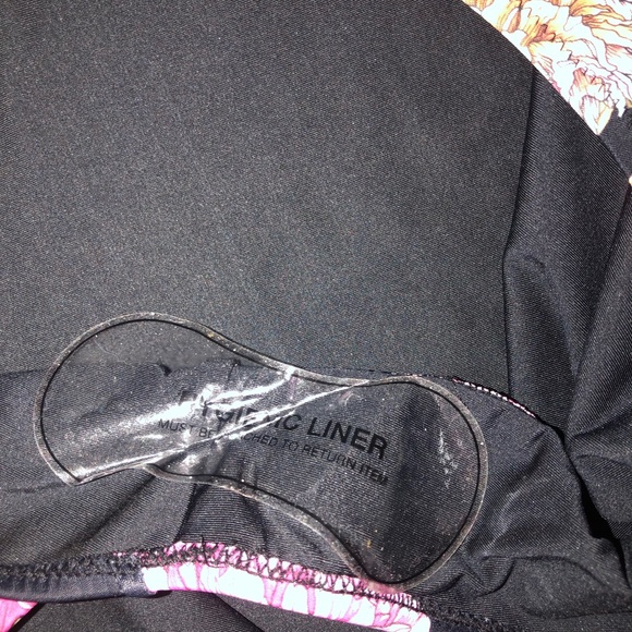 Bundle of swimwear - Picture 6 of 13